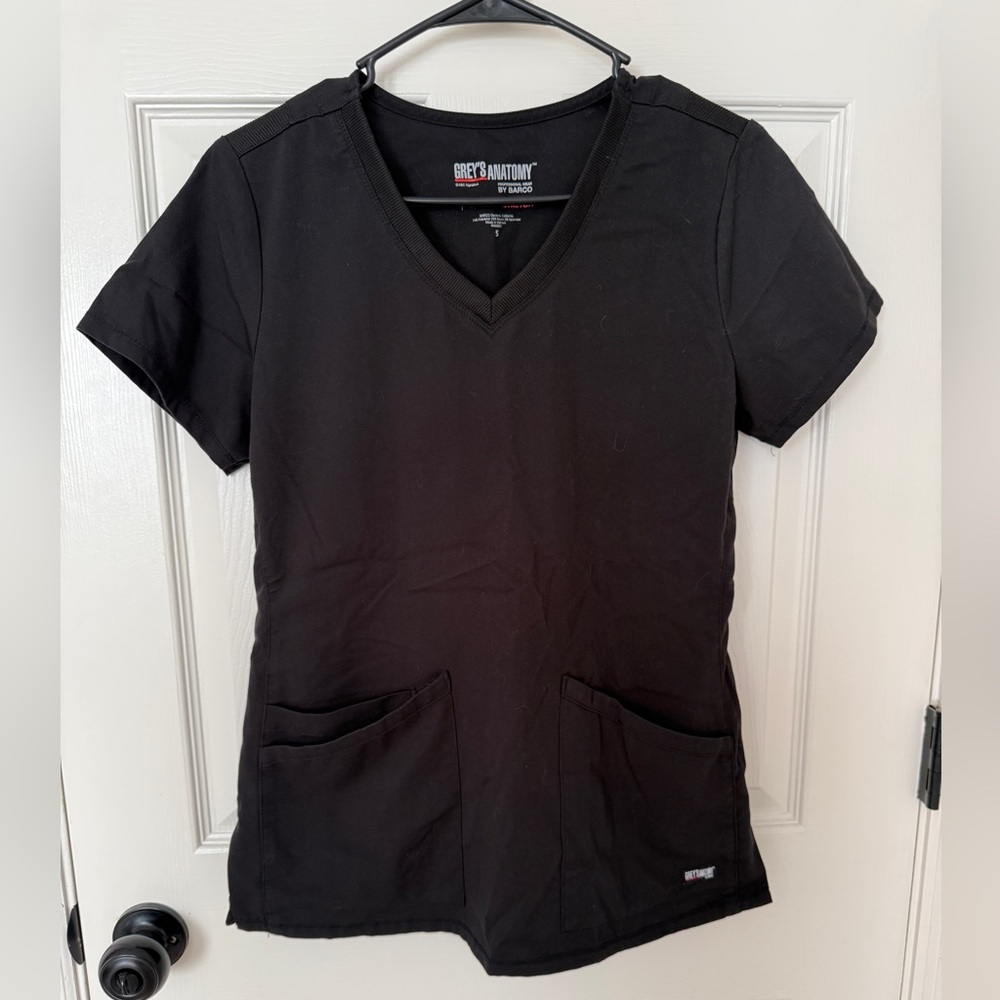 Grey's Anatomy -S- Black Scrub Top